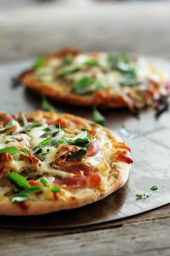 Pizza på pitabrød