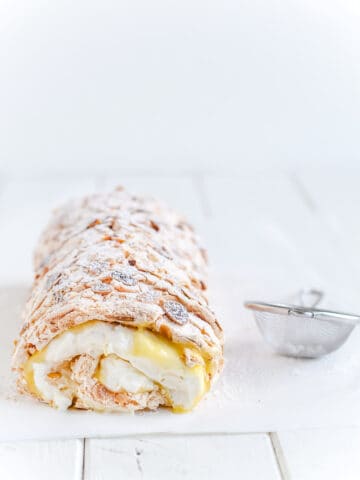citron-marengs-roulade-lemon-meringes-roulade-opskrift