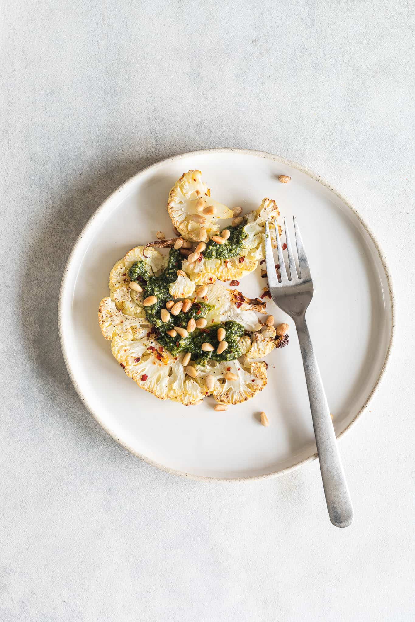 blomkål i ovn med grøn pesto