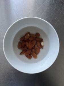 Smuttede mandler - sådan smutter du mandler