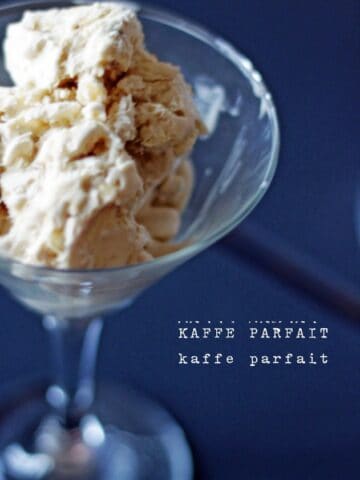 Kaffe Parfait med hård nougat