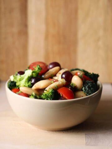 BUTTERBEANS MED BROCCOLI, DRUER OG TOMAT