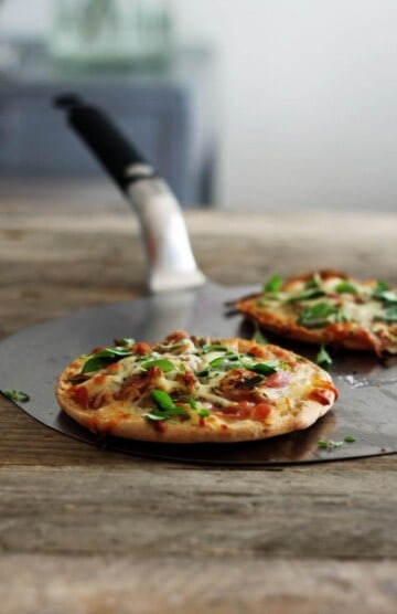 Pizza på pitabrød