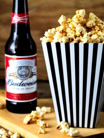 krydrede popcorn