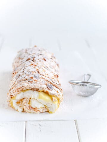 citron marengs roulade - lemon meringes roulade - opskrift