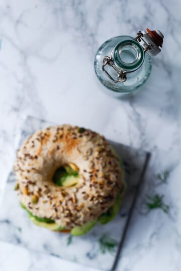 grove bagels - opskrift bagelse - avocado sandwich