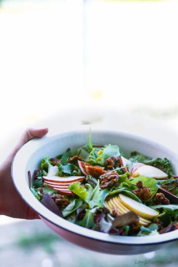 salat med æble, figner og nødder - efterårssalat - salat med frugt - opskrift