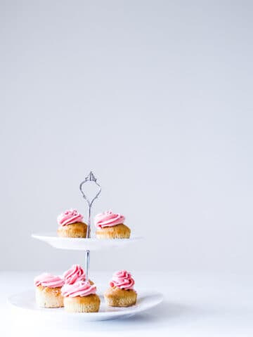 champagne cupcakes med frosting - muffins - festmad - opskrift