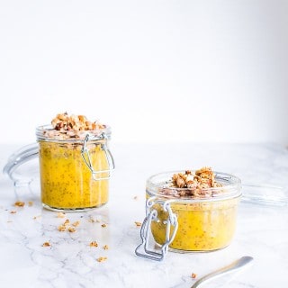 chia grød med mango og kokos - opskrift på sund chiagrød