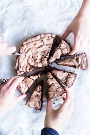 chokoladekage med marengs - opskrift på dessert kage (1)