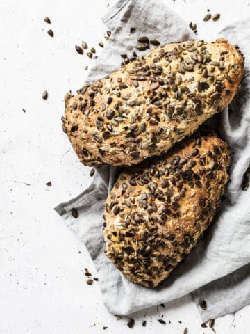 Græskarkernebrød - opskrift på brød med græskarkerner