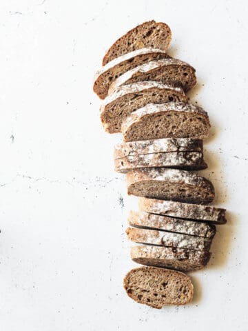 Valnøddebrød med porter - opskrift på brød med valnødder