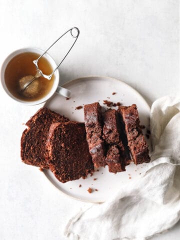 krydderkage - opskrift på klassisk krydderkage - madfotografering og foodstyling