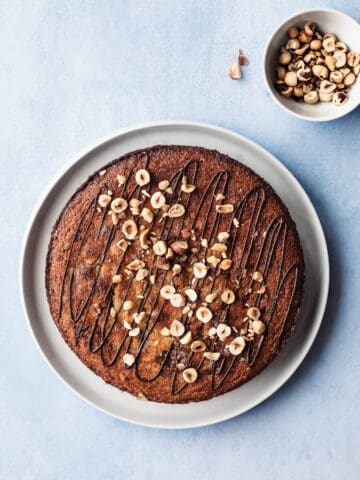 Glutenfri kage - nøddekage med marcipan og chokolade uden mel