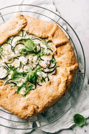 Galette med squash og parmesan